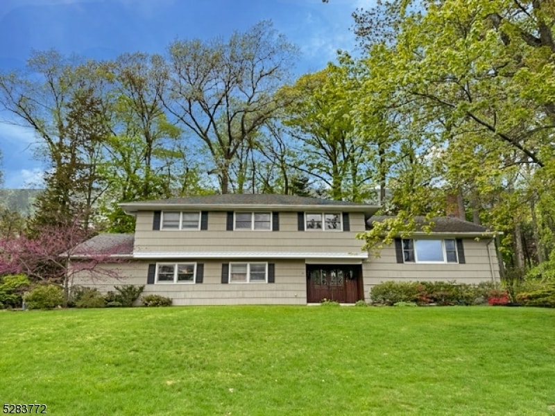 12 Sylvia Ct, Woodcliff Lake, NJ 07677 House Rental in Woodcliff Lake