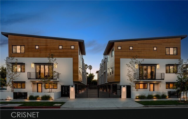 Foto del edificio - 5943 Pickford St