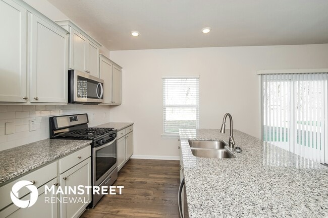 Building Photo - 4742 Willow Bluff Cir