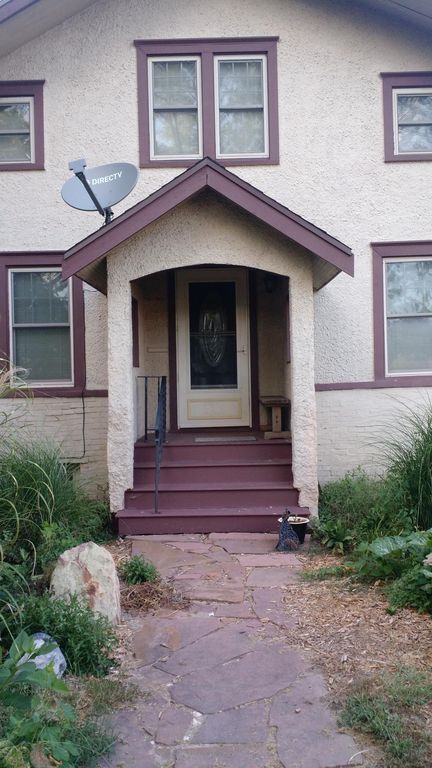 Front door entrance - 1202 W Park Ave