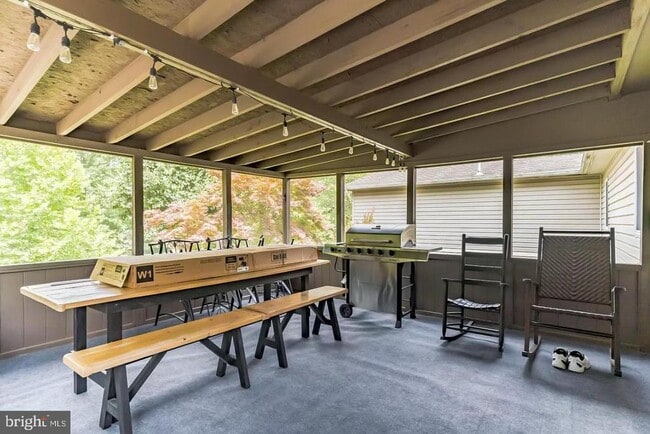 Building Photo - 38426 Laurel Ridge Ct