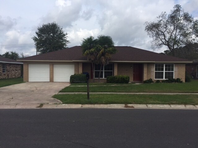 Foto principal - 1102 Meadowbrook St