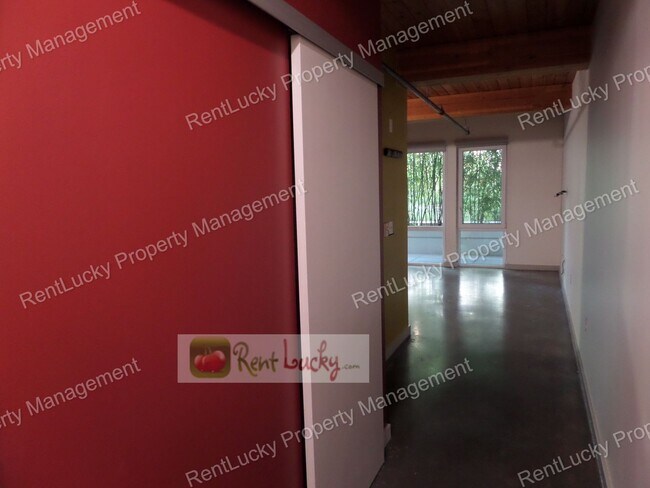 Foto del edificio - 401 9th Ave N