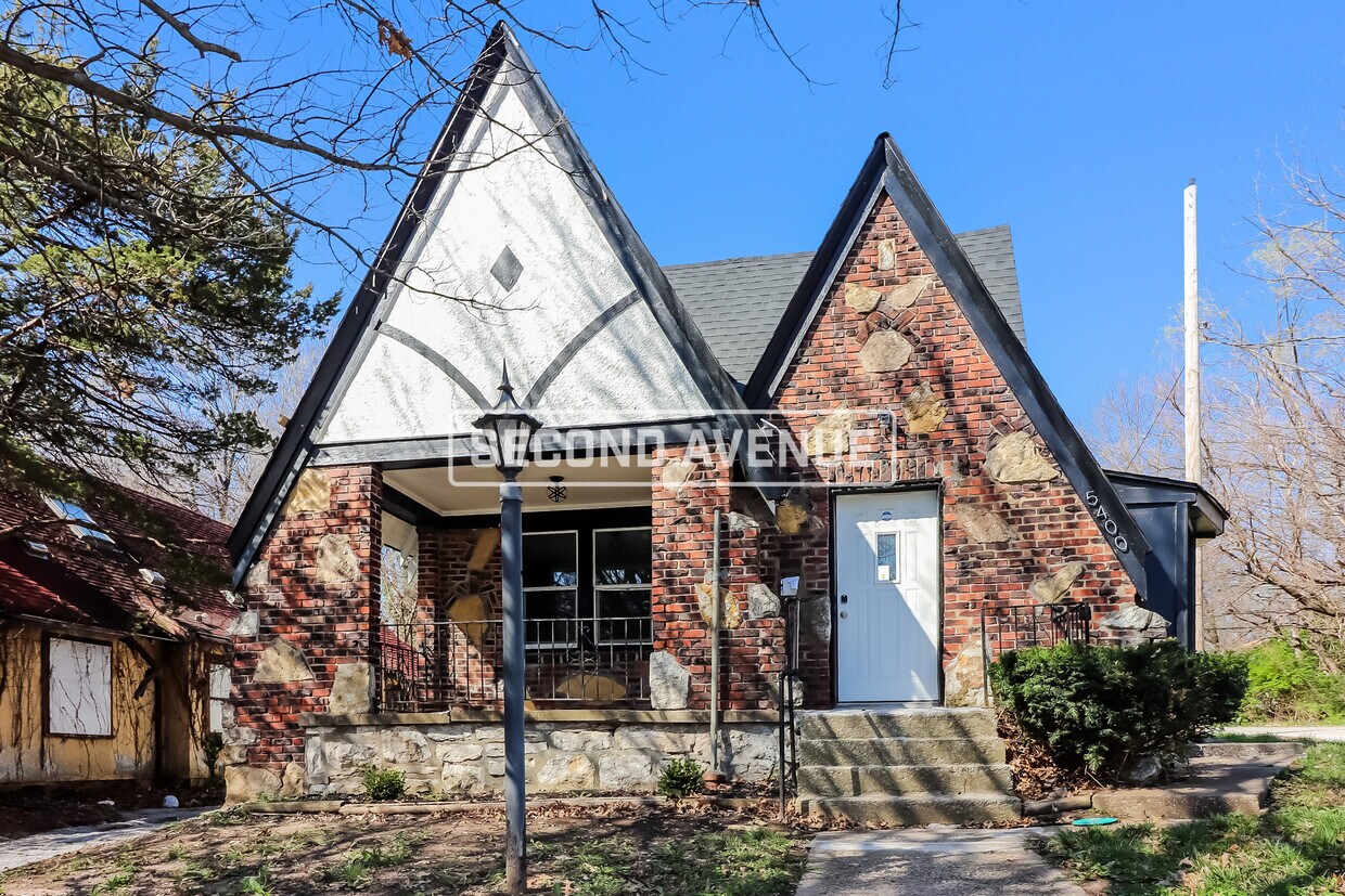 Primary Photo - 5400 Olive ST