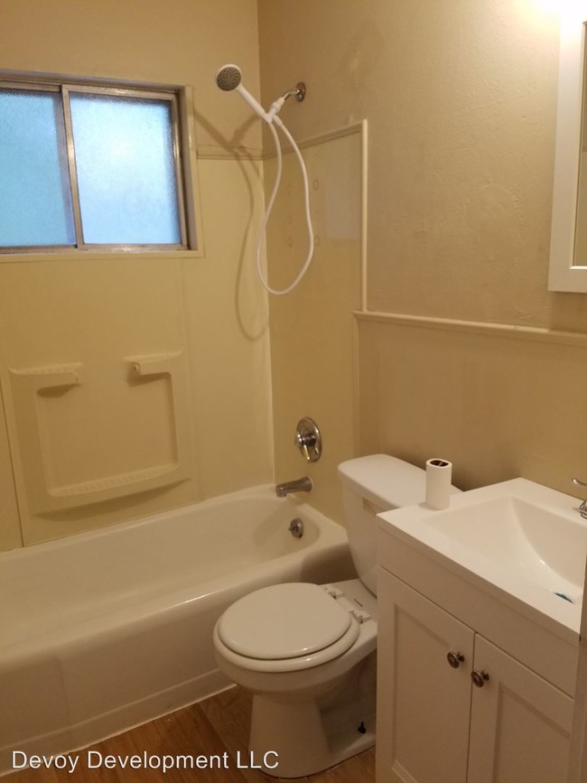 Building Photo - 3 br, 1 bath House - 4316 Traverse