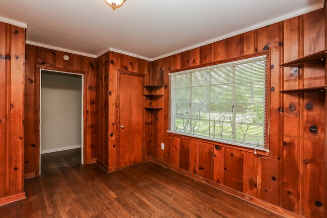 Foto del edificio - 216 Cedarhurst Dr