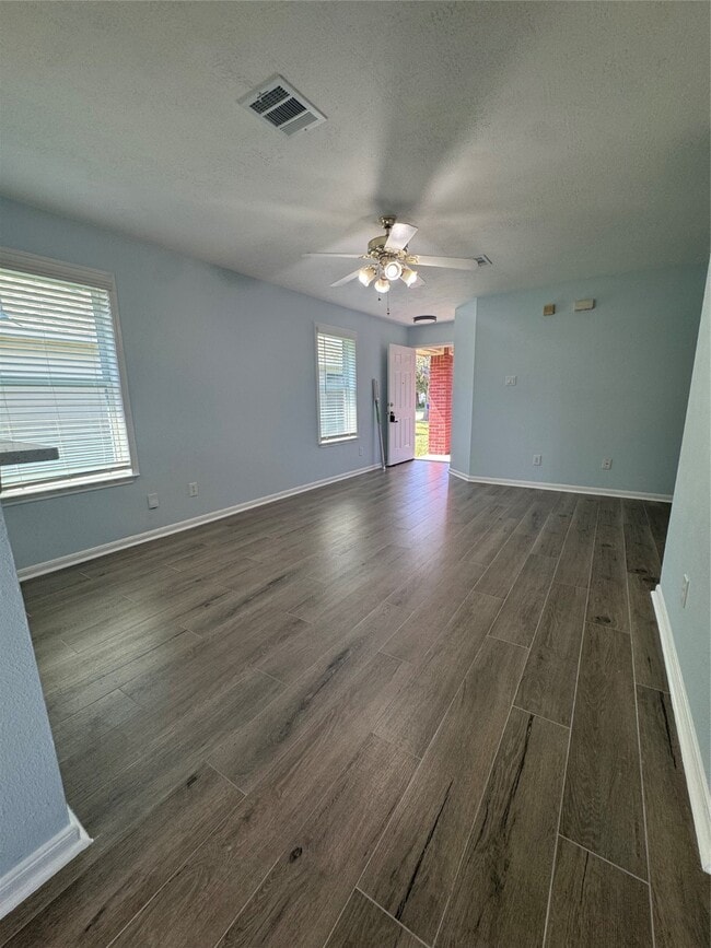 Building Photo - 18923 Larkspur Hills Dr