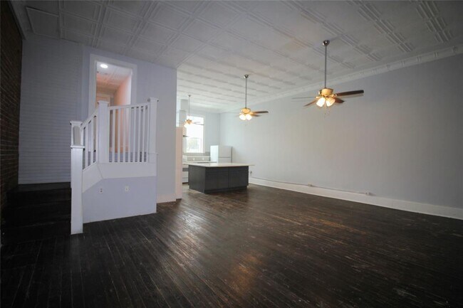 Building Photo - 115 S Fulton St