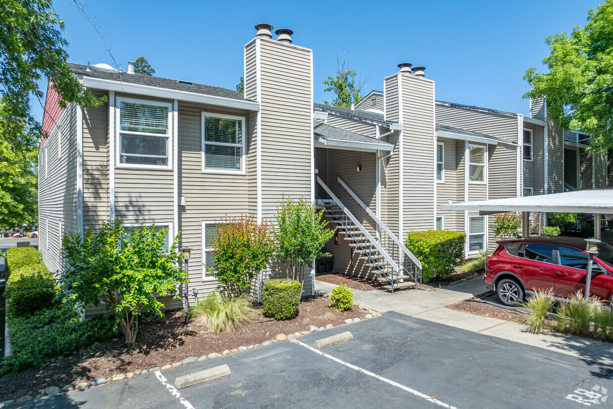 Foto principal - The Hamptons at River Heights
