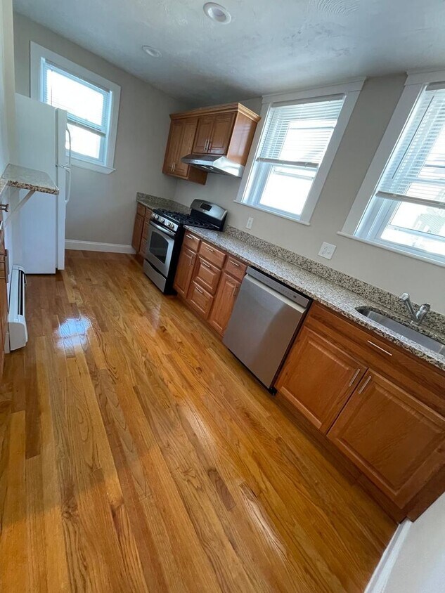 Primary Photo - 135 Massachusetts Ave