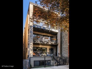 Building Photo - 1446 W Chestnut St