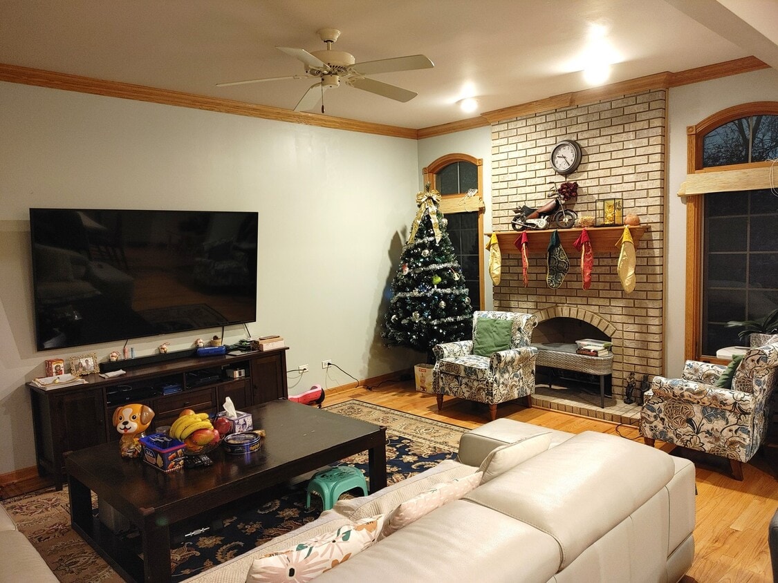 Building Photo - 6322 Breton Lakes Dr