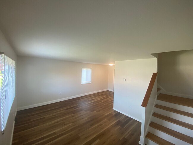 Foto del edificio - 1616 Ridgewick Dr