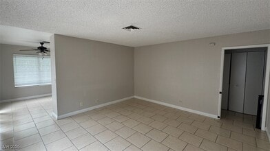 Building Photo - 4754 Willow Crest Ave