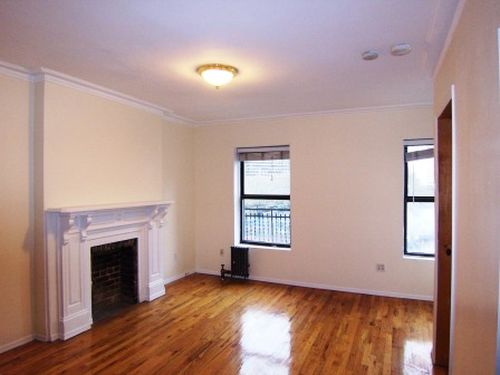 Foto principal - 698 2nd Ave
