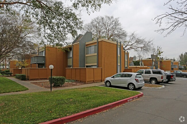 Foto del edificio - 5440 Marconi Ave