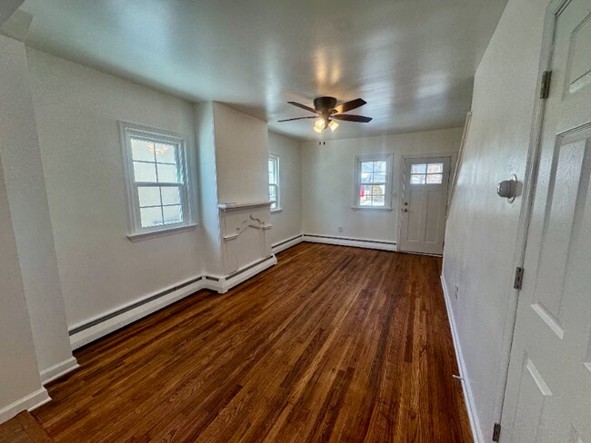 Building Photo - 230 Church St