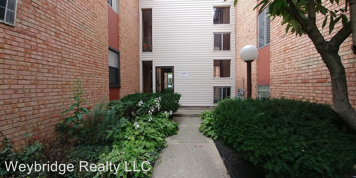 Primary Photo - 2 br, 1 bath House - 4903 Chalet Drive #206