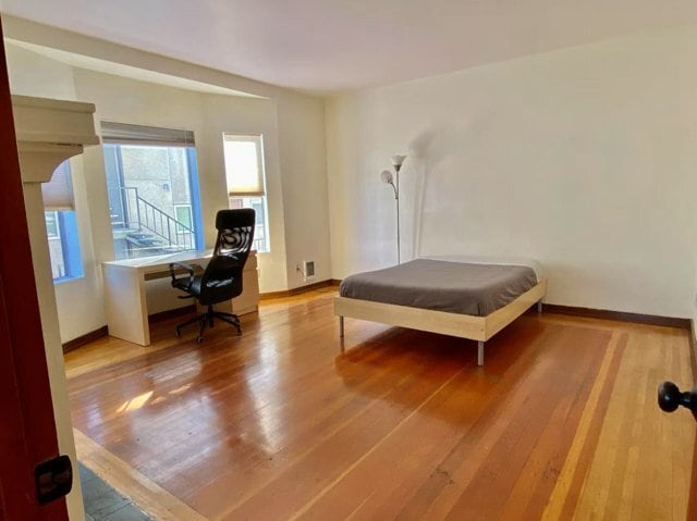Photo - 4226 7th Ave NE (Seattle, WA) Apartment