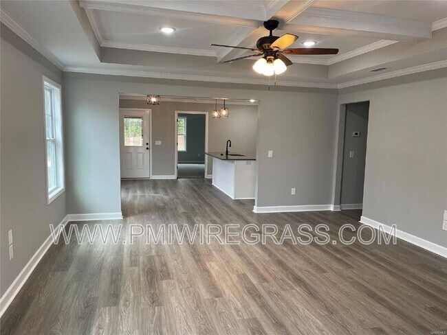 Building Photo - 219 Edith Way