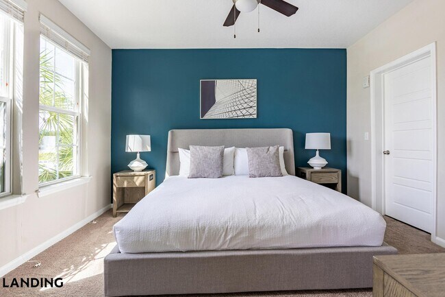 Foto del edificio - 2300 Tapestry Park Dr Dr