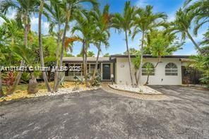 Foto principal - 5451 NE 22nd Ave