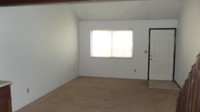 Foto del interior - 57-72 Village Ct