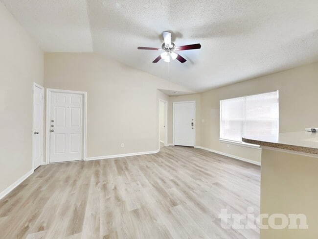 Building Photo - 3135 Kelling St