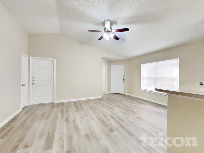 Foto del edificio - 3135 Kelling St