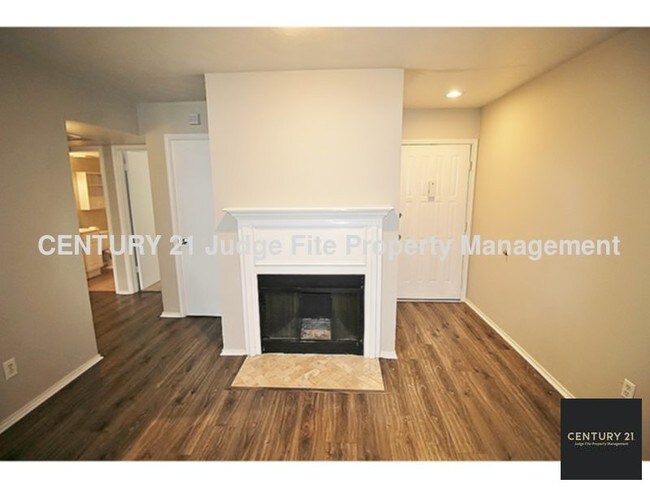 Building Photo - 2535 Wedglea Dr