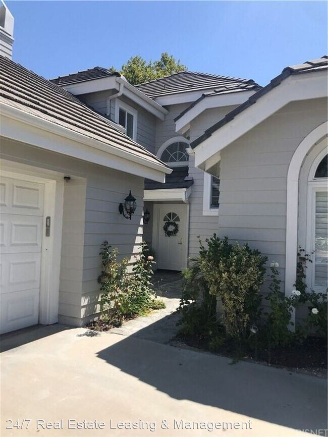 Building Photo - 3 br, 3 bath House - 24456 Mockingbird Court