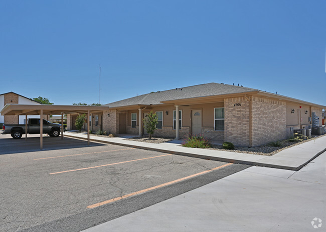 Building Photo - Southland Arms