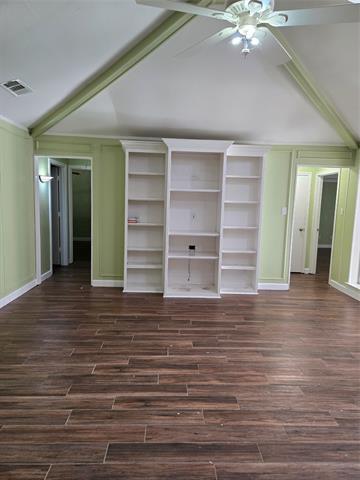 Foto del edificio - 414 Pebblecreek Dr