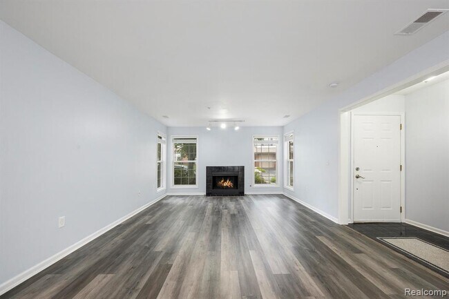 Foto del edificio - 28139 Carlton Way Dr