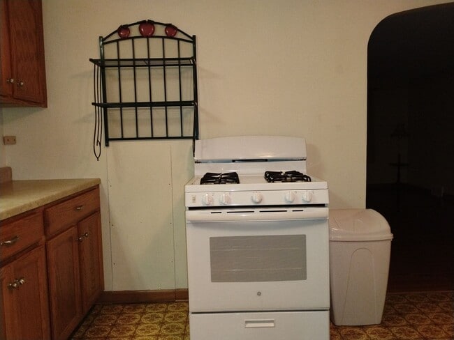 Building Photo - 2 Bedroom Duplex in Cheektowaga, NY