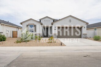 Building Photo - 1519 E Lardner Dr