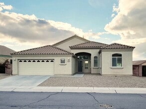 Building Photo - 331 N Old Camp Ln