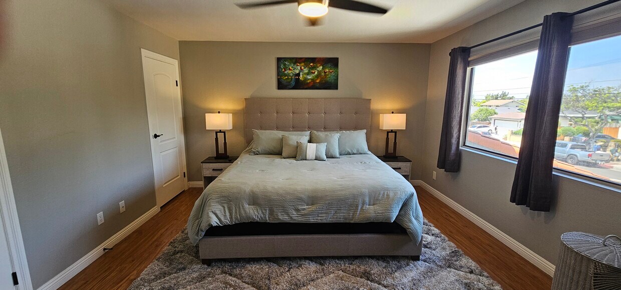 Primer dormitorio - Cama King - 1910 W Palmyra Ave