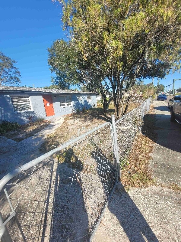 1665 134th Ave, Largo, FL 33778 House for Rent in Largo, FL