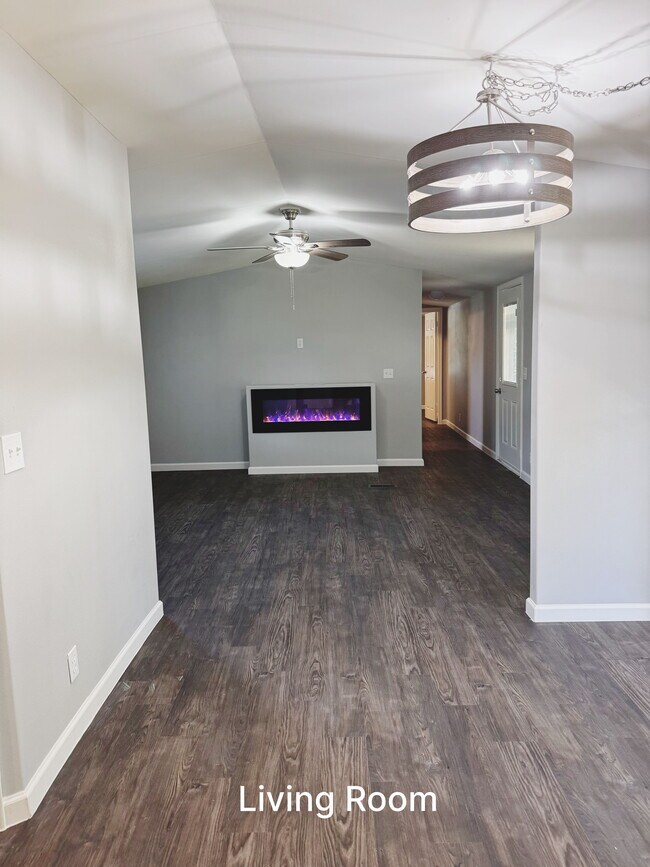 Foto del edificio - 577 Bevers Ln
