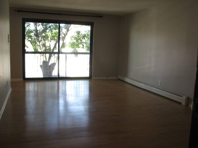 Foto del edificio - 5511 N Chester Ave
