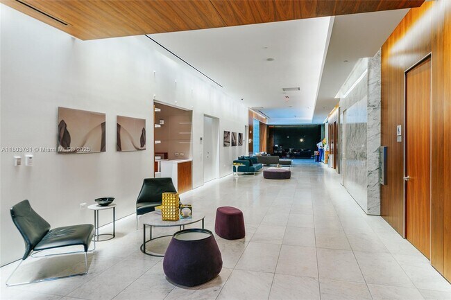 Foto del edificio - 68 SE 6th St