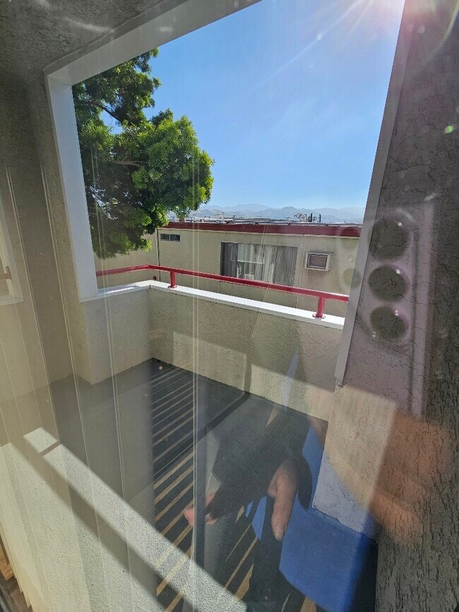 Foto del edificio - 11038 Arminta St