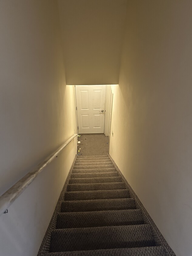 Primary Photo - 86 Harris St