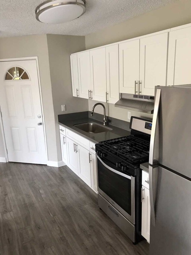 142 Apartments Available for Rent in Hancock Park, CA