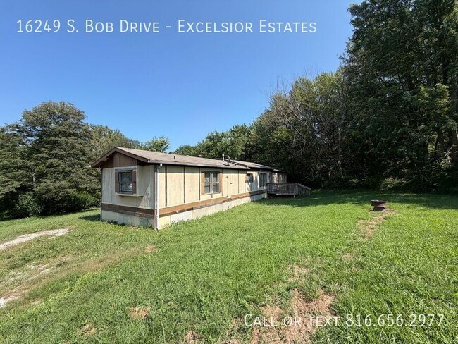 Foto del edificio - 16249 Bob Dr