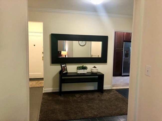 Building Photo - 858 Palmer Rd