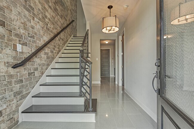 Foto del edificio - 9627 Towne Lake Pkwy