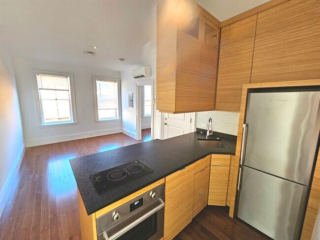 Foto del edificio - 102 Myrtle St