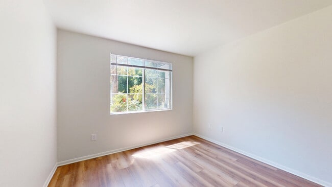 Interior Photo - Jefferson at Marina del Rey
